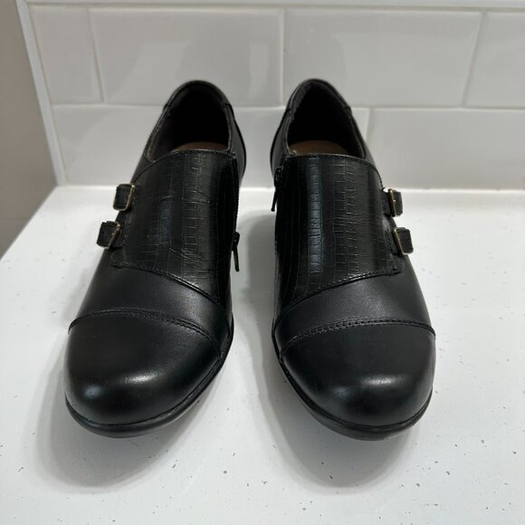 Clarks Women's Shoes 8 Black Croc Leather Buckle Ankle Boots Clog Heel Booties - Picture 3 of 9